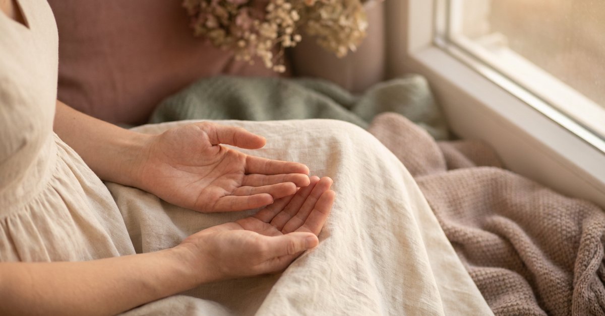 sensory soothing ideas — gentle illustration for late-diagnosed ADHD women, lacedopamine.com
